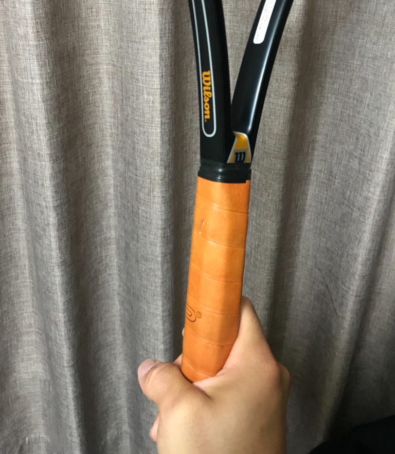 テニスラケットの握り方、グリップの握りの厚さも理解できる【図説】